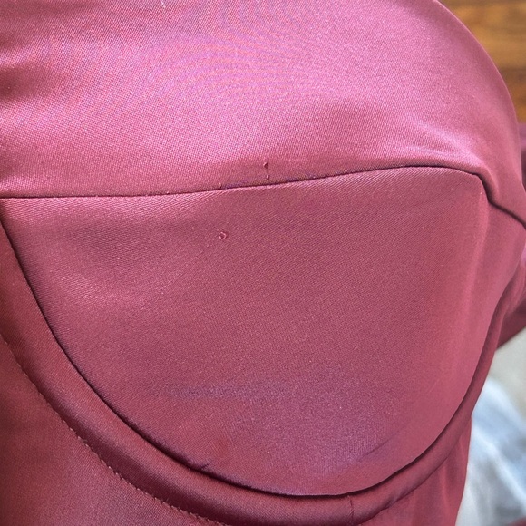 House of CB Satin Burgundy Dress - Picture 4 of 7